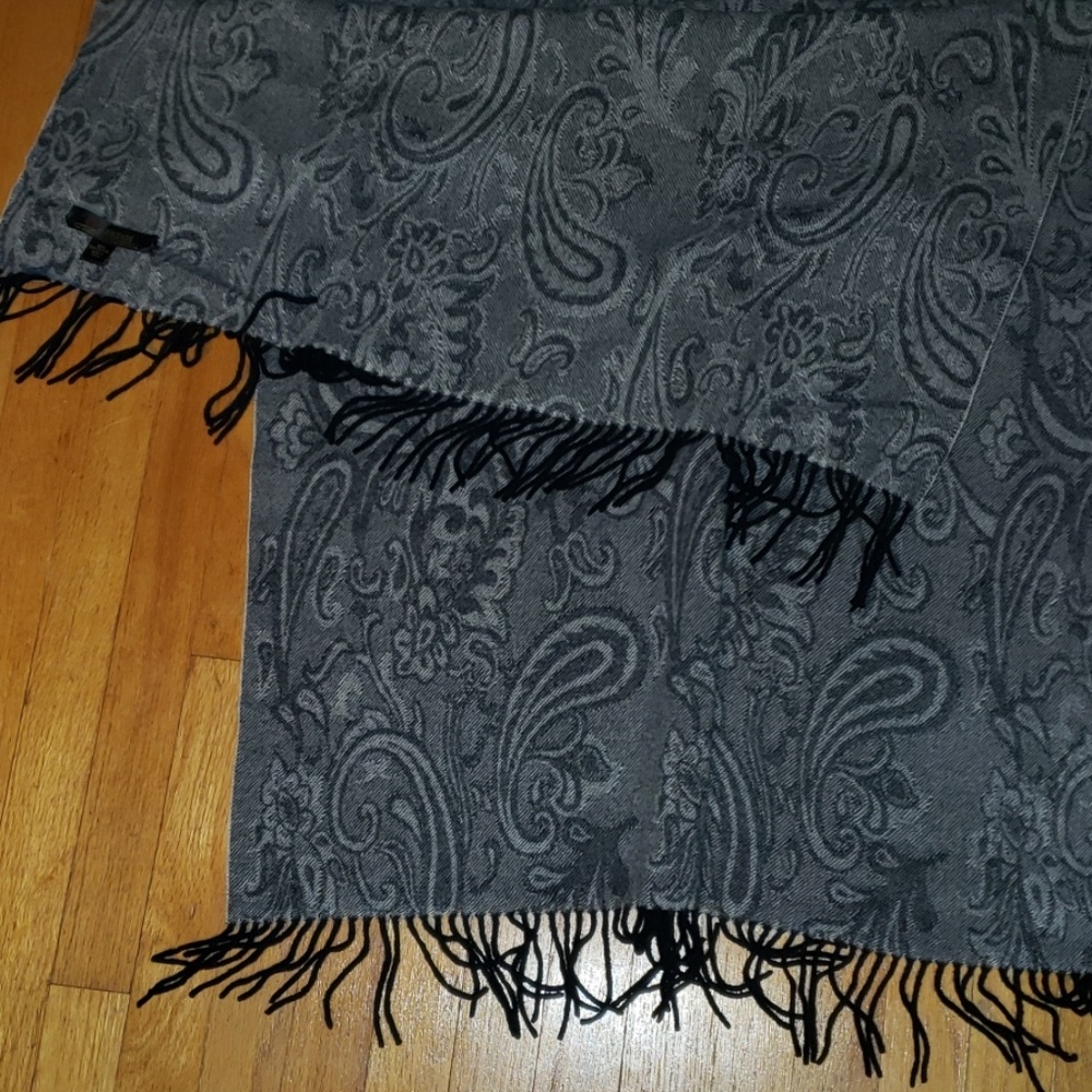 Erdos 100% cashmere shall